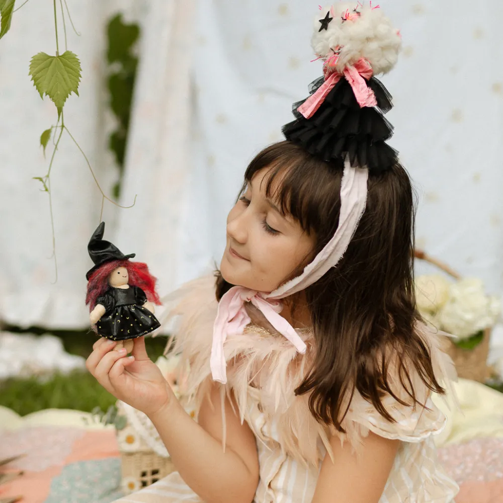 Olli Ella Holdie Fairytale Folk - Wanda the Witch